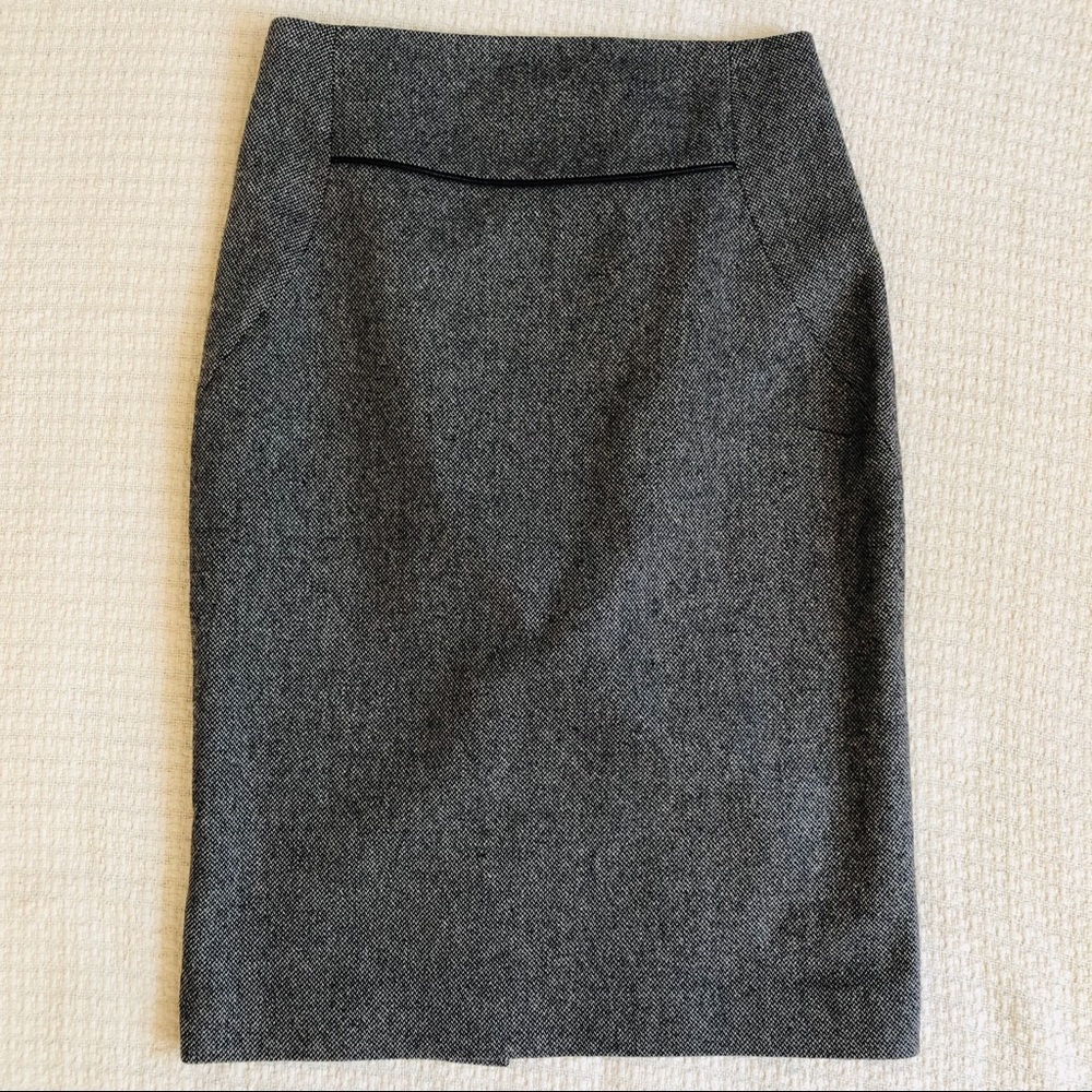 Harringbone pencil skirt 👠